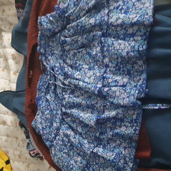 Multi color skirt - Picture 1 of 1